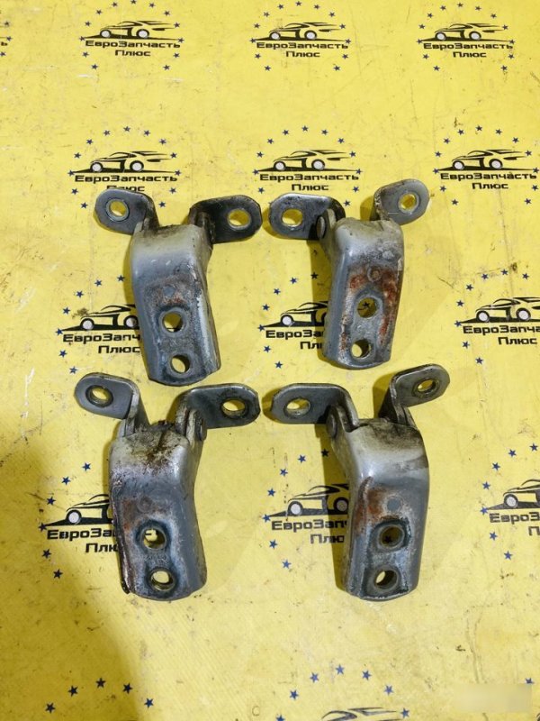 Петля двери правая Toyota Celica 7 T230 68720-12150 контрактная