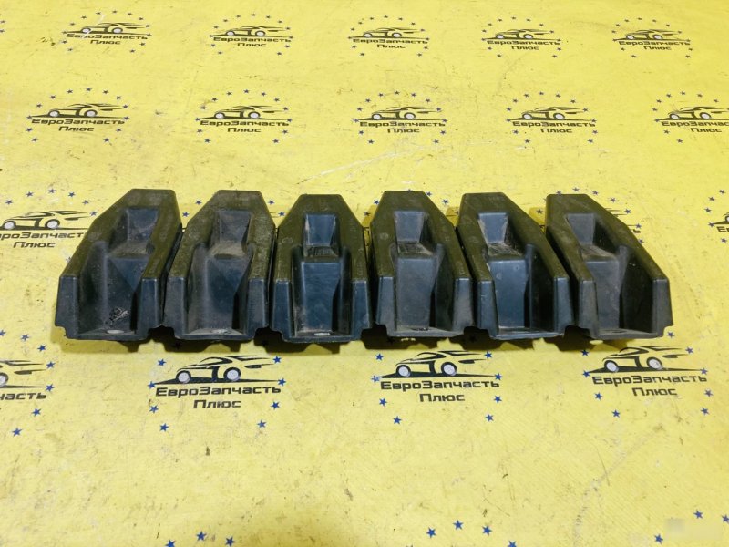 Кронштейн бампера задний Ford Focus 3 BM51-A17B918-A контрактная