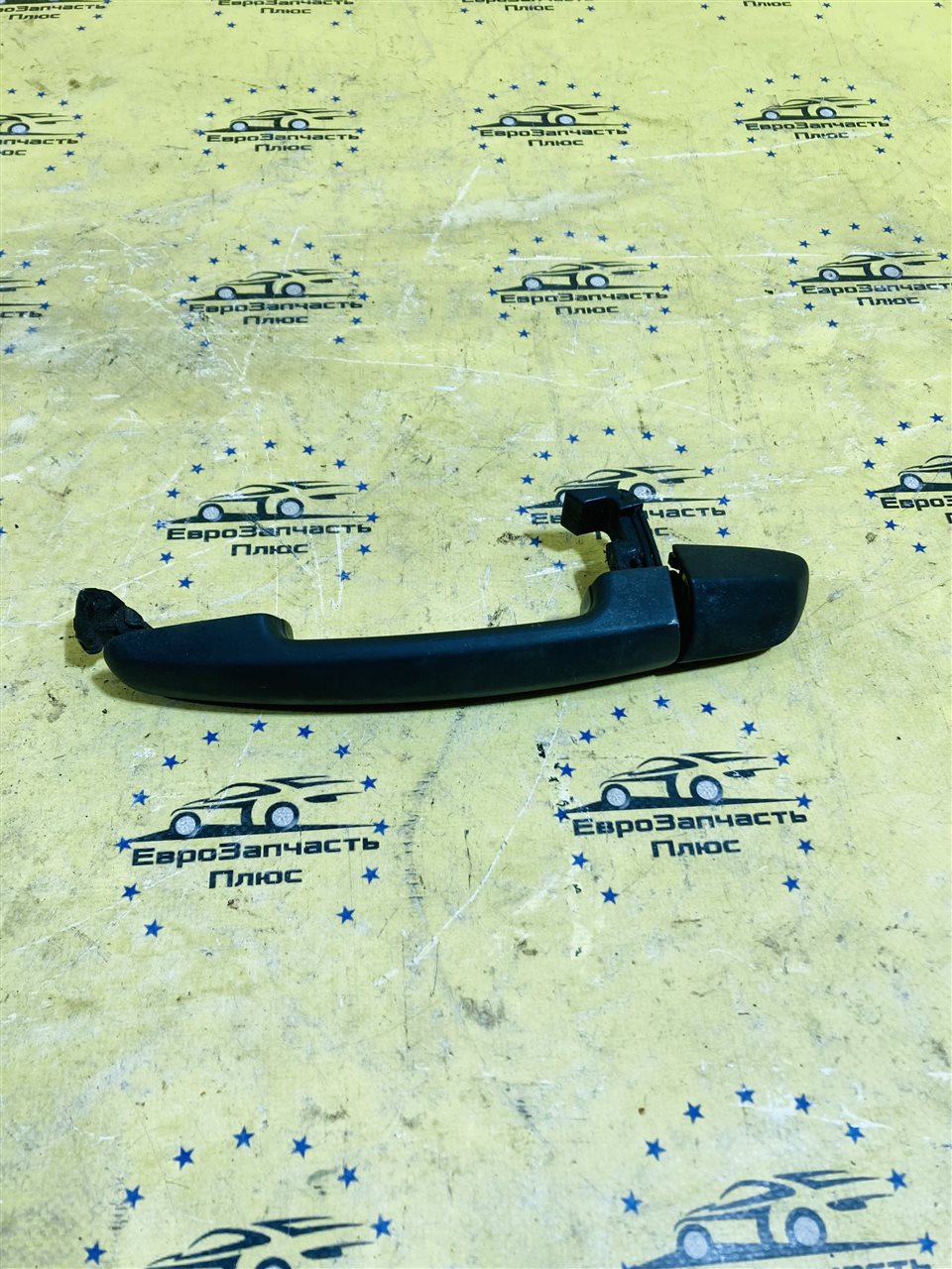 Ручка двери передняя левая Suzuki Grand Vitara 3D 8281063811 контрактная