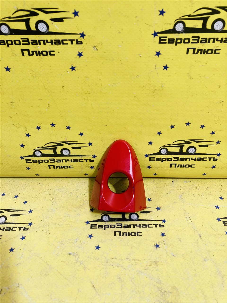 Накладка ручки двери Ford Fiesta 6 Mk6 8A61A22404 контрактная