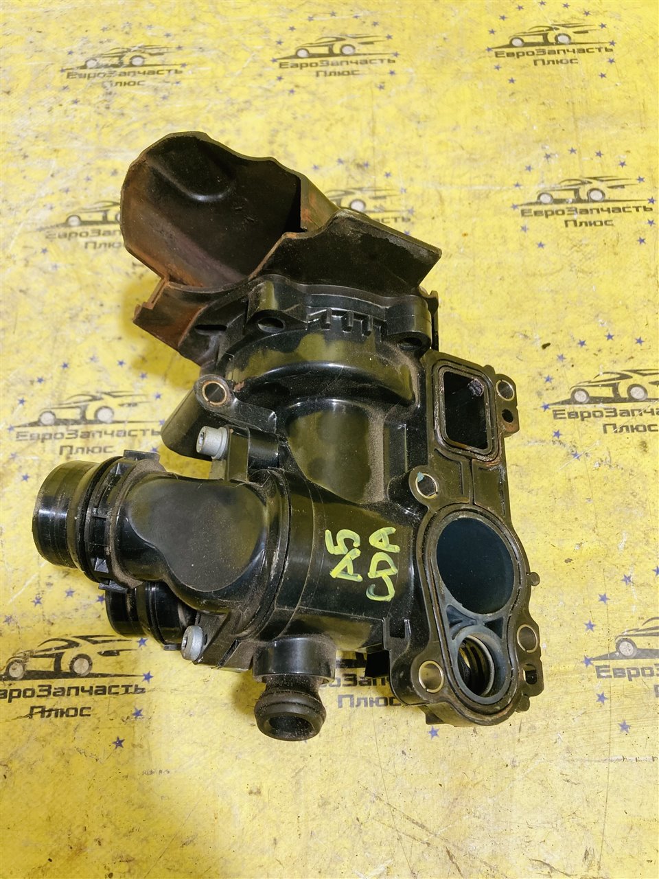 Водяная помпа насос Octavia A5 CDA