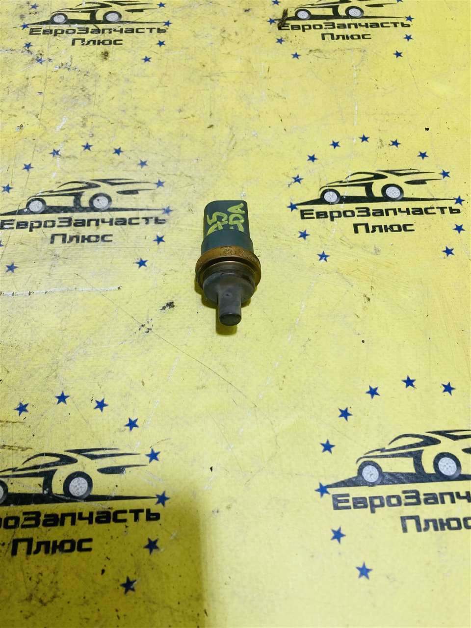 Запчасть датчик температуры охлаждающей жидкости Skoda Octavia A5 06A919501A контрактная Датчик температуры охлаждающей жидкости Skoda Octavia A5 06A919501A контрактная