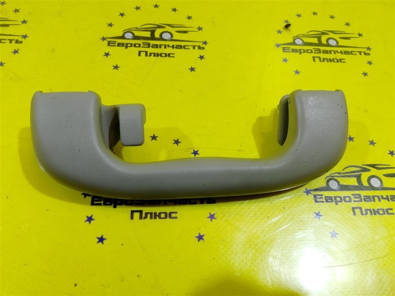 Ручка потолка задняя правая Chevrolet Cruze 95025625 контрактная