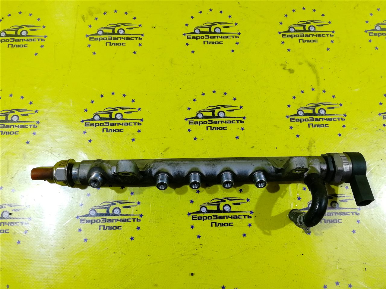 Рампа топливная Volkswagen Passat B6
