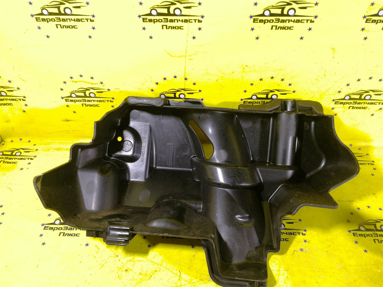 Крышка двигателя декоративная Nissan Qashqai K9K