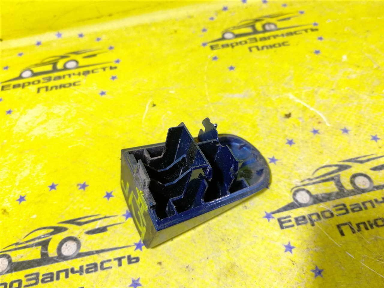 Вставка ручки двери Kuga 2 C520