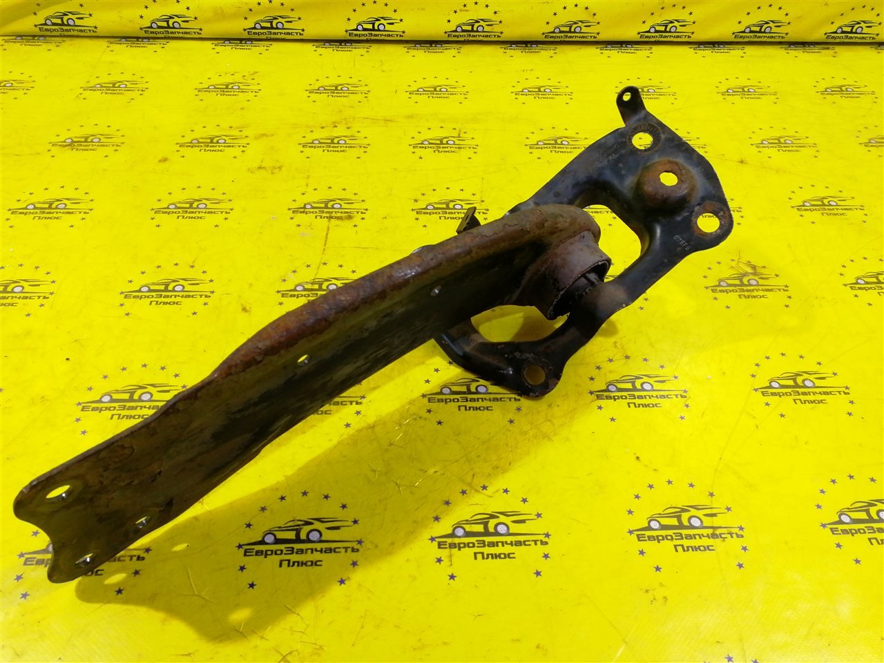 Рычаг продольный задний левый Volkswagen Passat B6