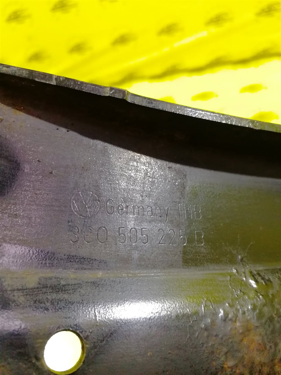 Рычаг продольный задний левый Passat B6