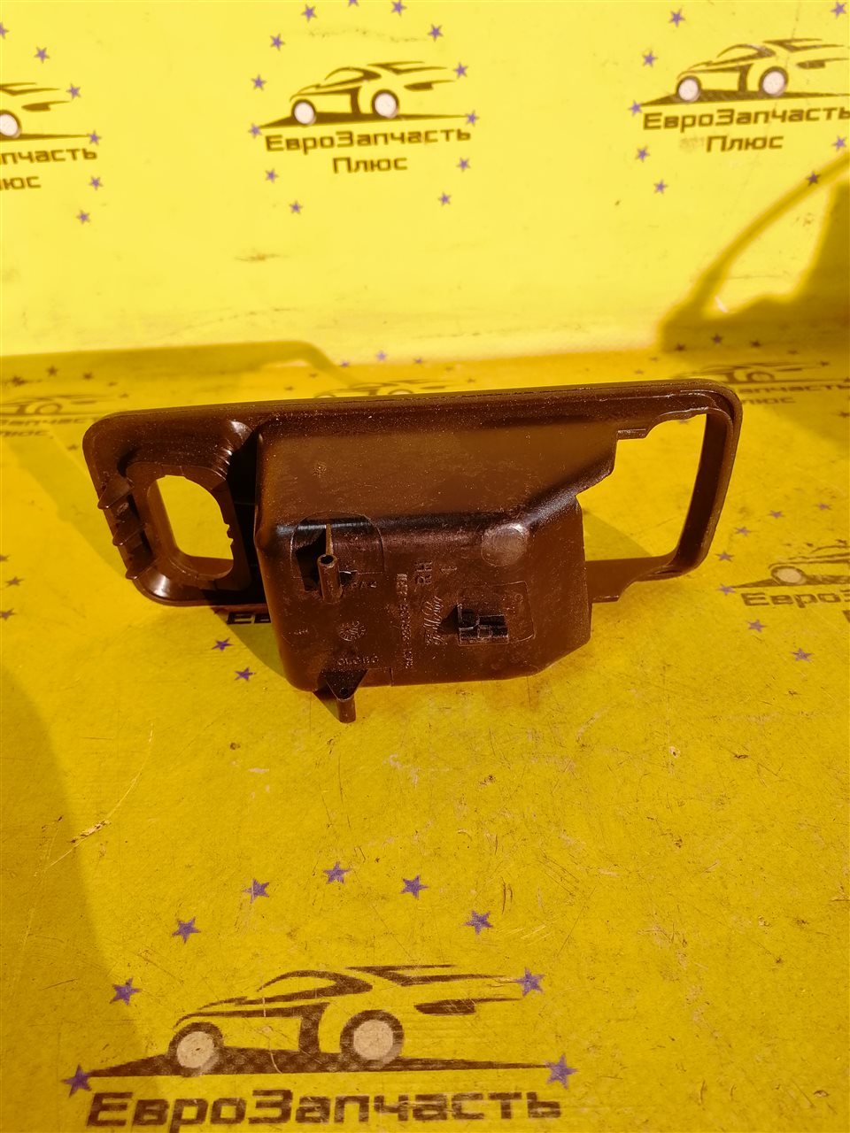 Накладка ручки двери правая Focus 2