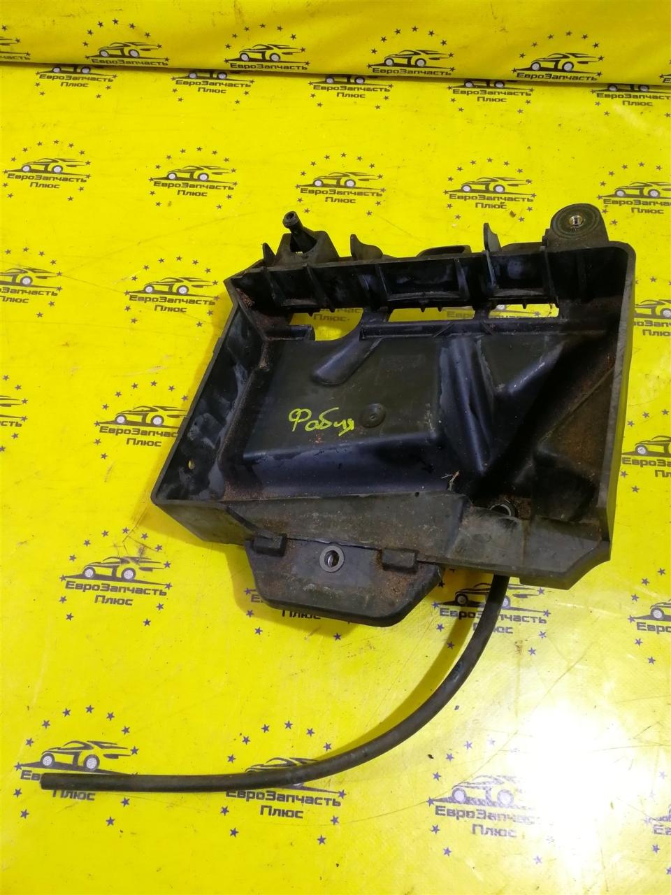 Площадка АКБ Skoda Fabia 2 5J 6R0915331 контрактная