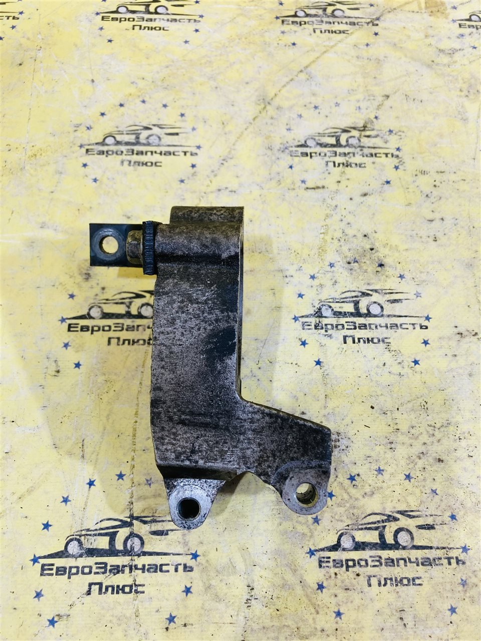 Кронштейн ГУР Cruze J300 1.6