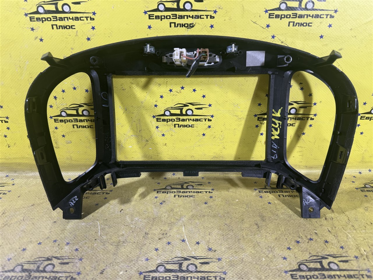 Рамка магнитолы Juke F15