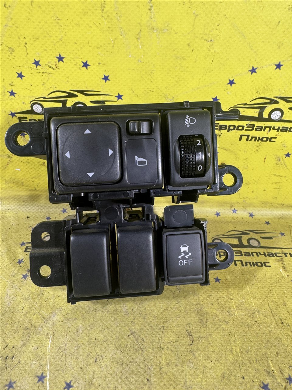 Блок управления зеркалами Nissan Juke F15 25570CT01B контрактная