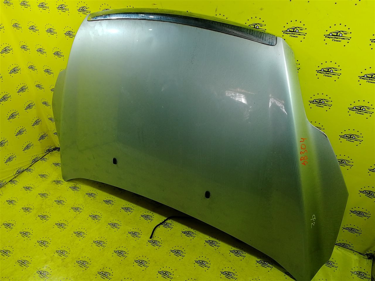 Капот Ford Focus 2