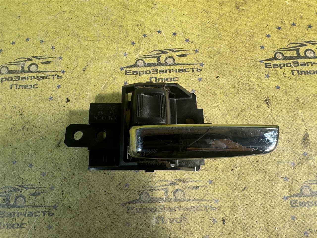 Ручка двери передняя левая Mitsubishi ASX GA 5716A479XB контрактная