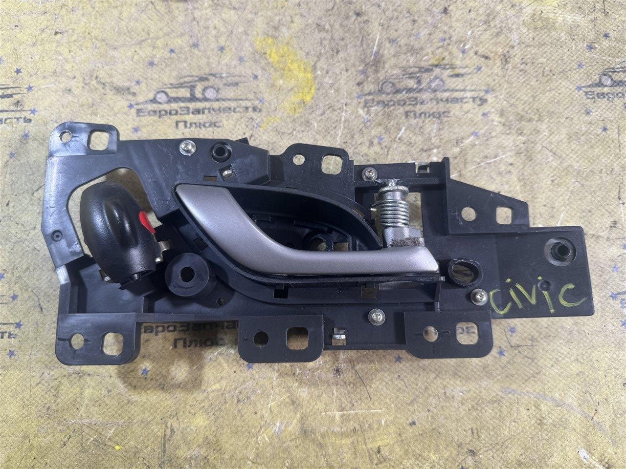 Ручка двери внутренняя правая Honda Civic 5D 72120SMGE01ZA контрактная