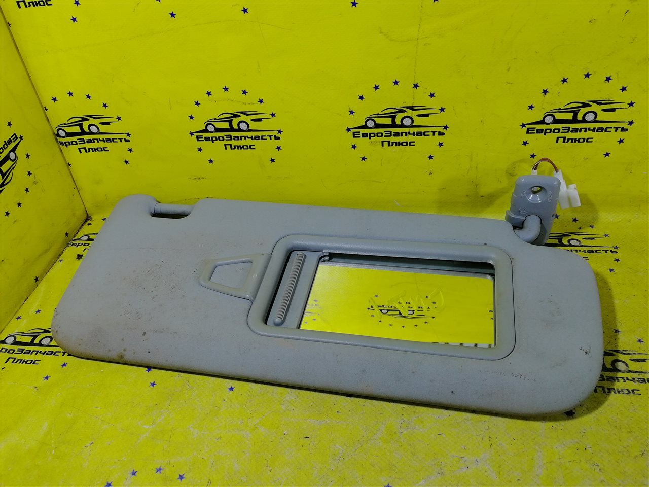 Козырек солнцезащитный правый Civic 5D