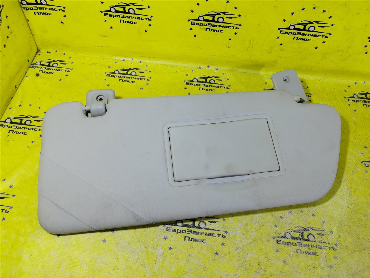 Козырек солнцезащитный правый Peugeot 308 8143VS контрактная