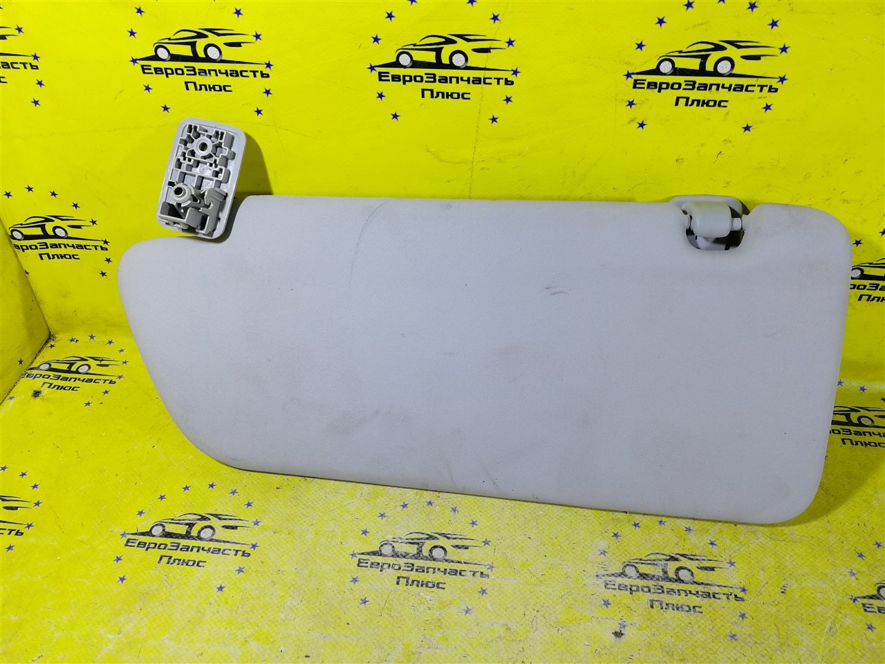 Козырек солнцезащитный правый Peugeot 308