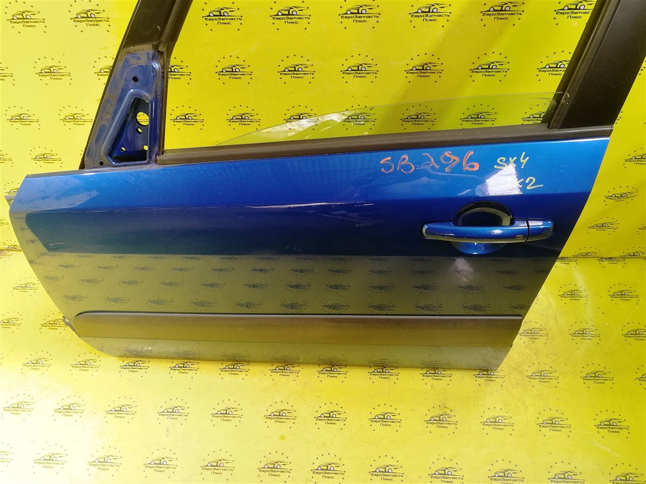 Дверь передняя левая SX4