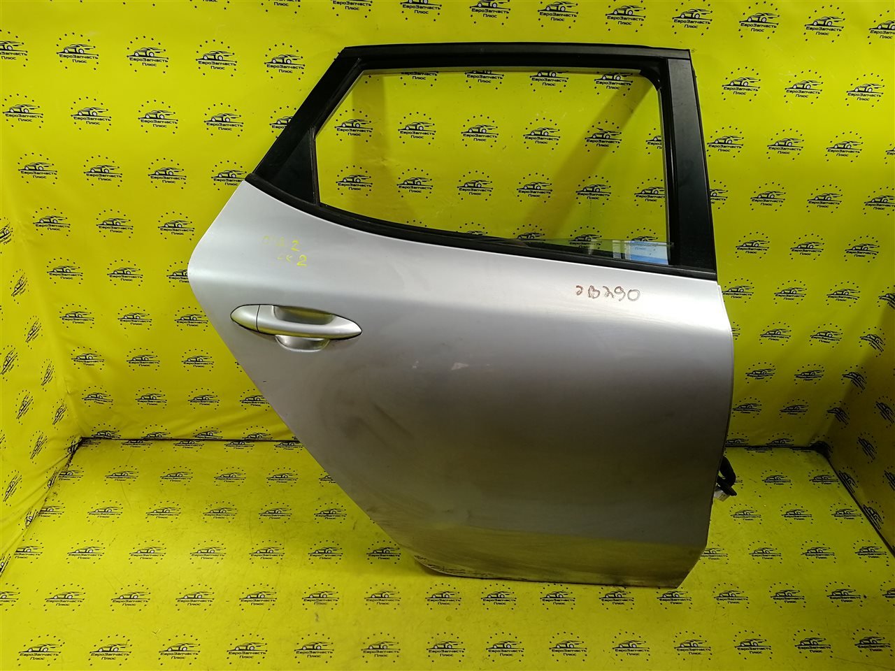 Дверь задняя правая Kia Ceed 2 2014 770042L010 контрактная