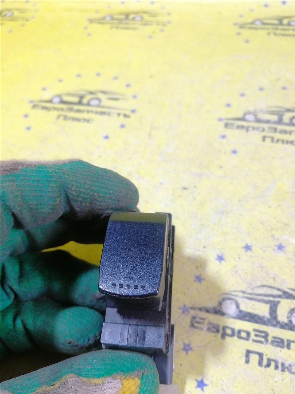 Кнопка стеклоподъемника SX4 GY