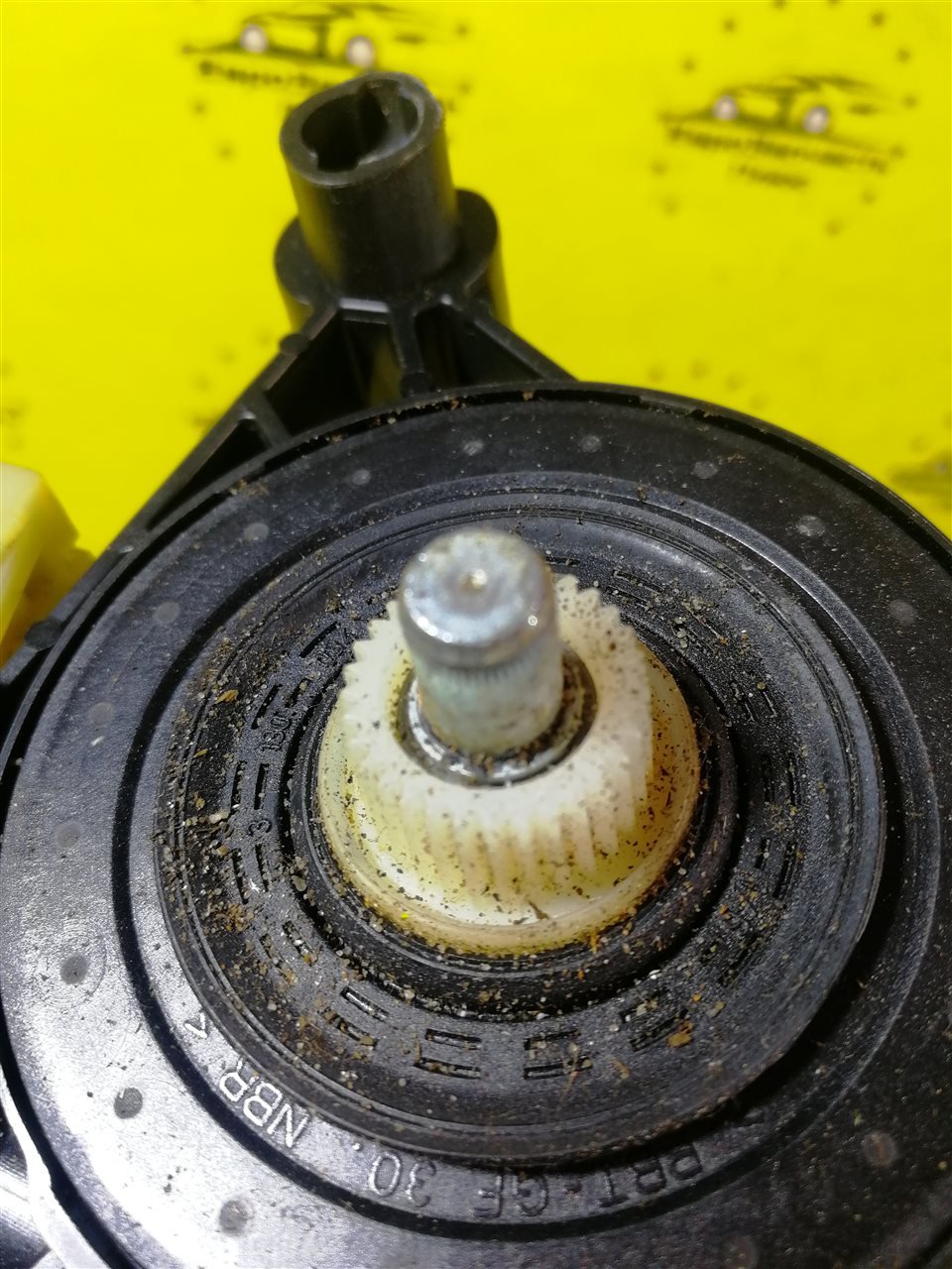 Моторчик стеклоподъемника передний левый Octavia A7 5E