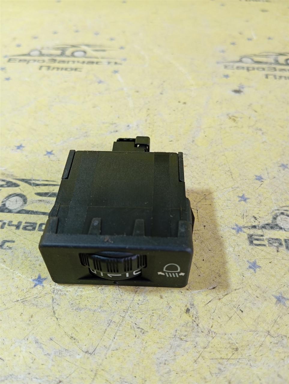 Запчасть кнопка корректора фар Peugeot 3008 96366692 контрактная Кнопка корректора фар Peugeot 3008 96366692 контрактная