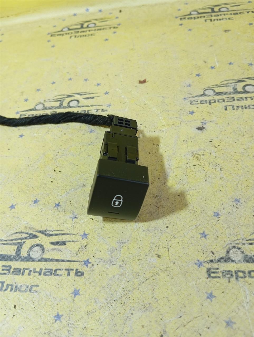 Кнопка центрального замка 3008