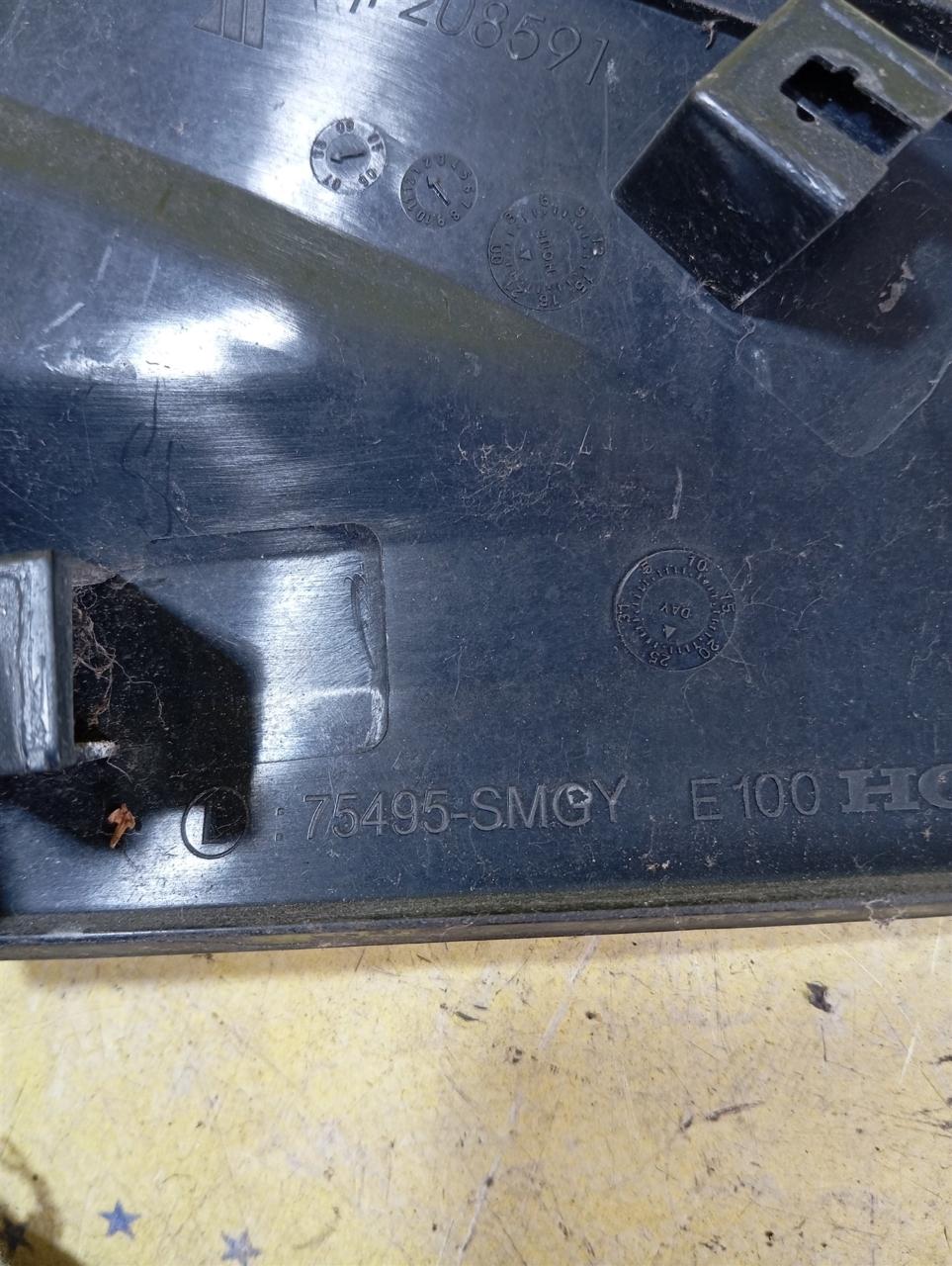 Молдинг крыла правый Honda Civic 5D 75495SMGY контрактная