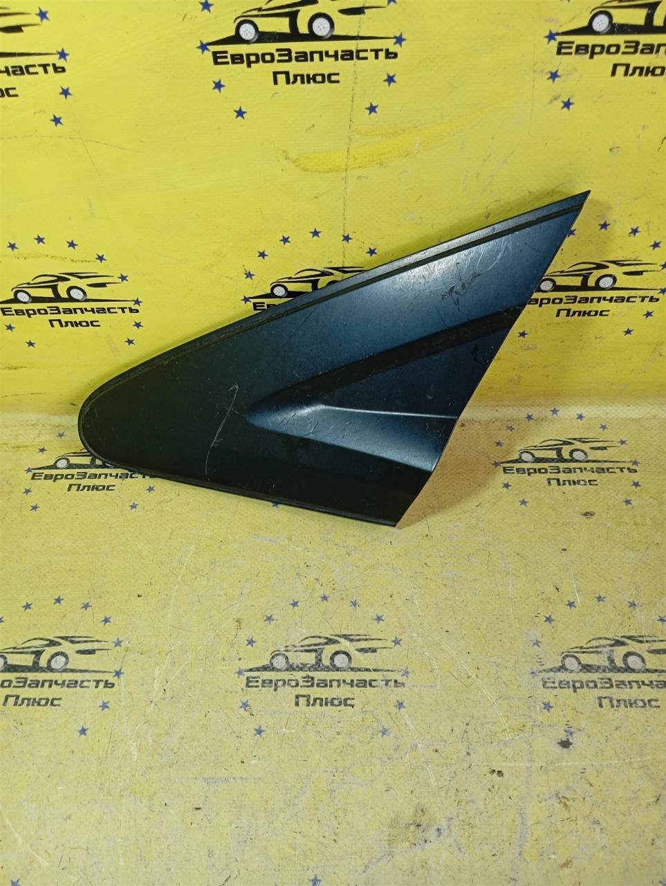 Молдинг крыла правый Civic 5D
