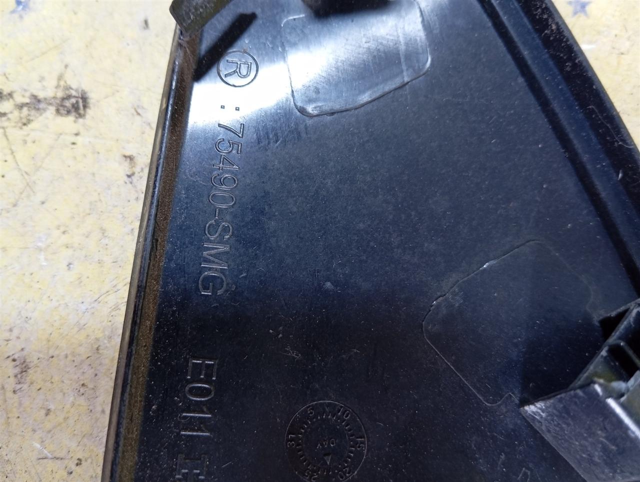 Молдинг крыла левый Civic 5D Молдинг крыла левый Civic 5D