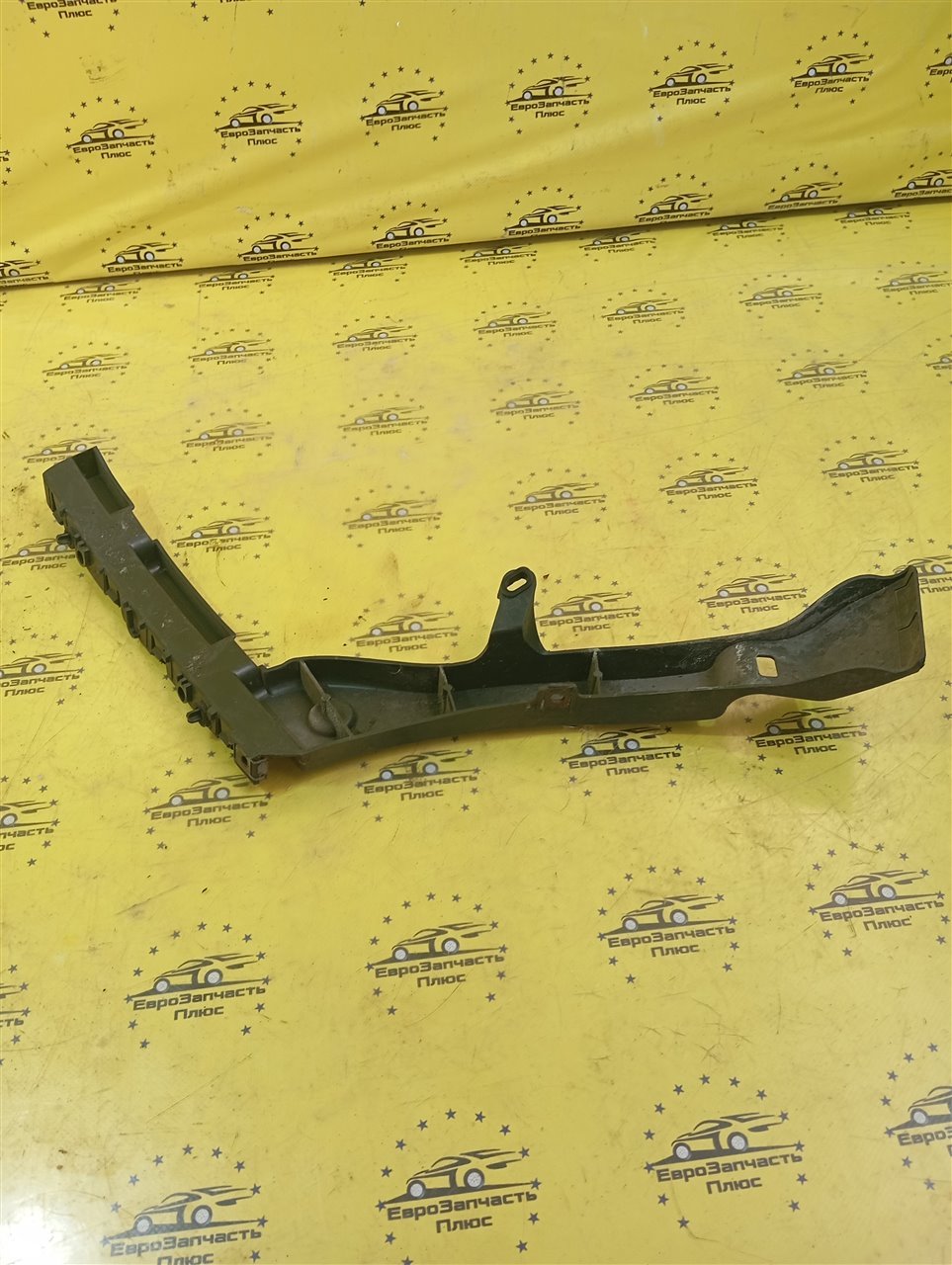 Кронштейн бампера задний правый Peugeot 3008