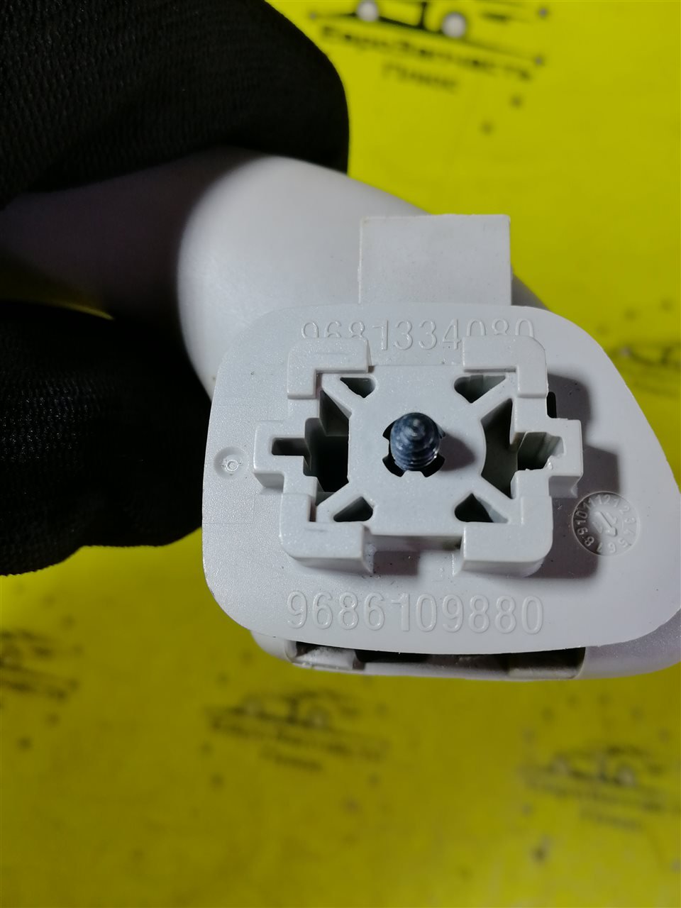 Ручка потолка 3008