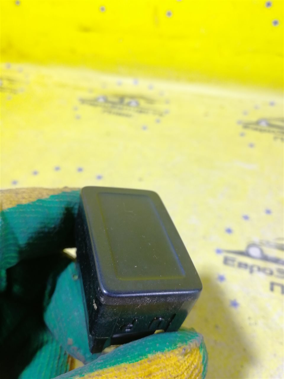 Запчасть заглушка кнопки Suzuki Grand Vitara 2 JT 3728562J0 контрактная Заглушка кнопки Suzuki Grand Vitara 2 JT 3728562J0 контрактная