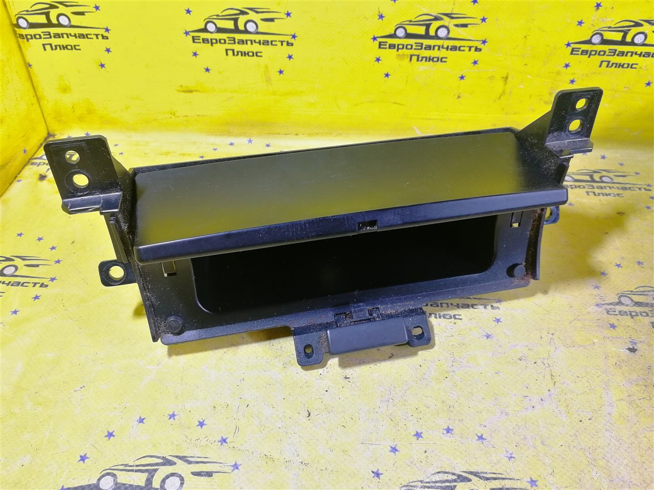 Бардачок центральной консоли Suzuki Grand Vitara 2 JT