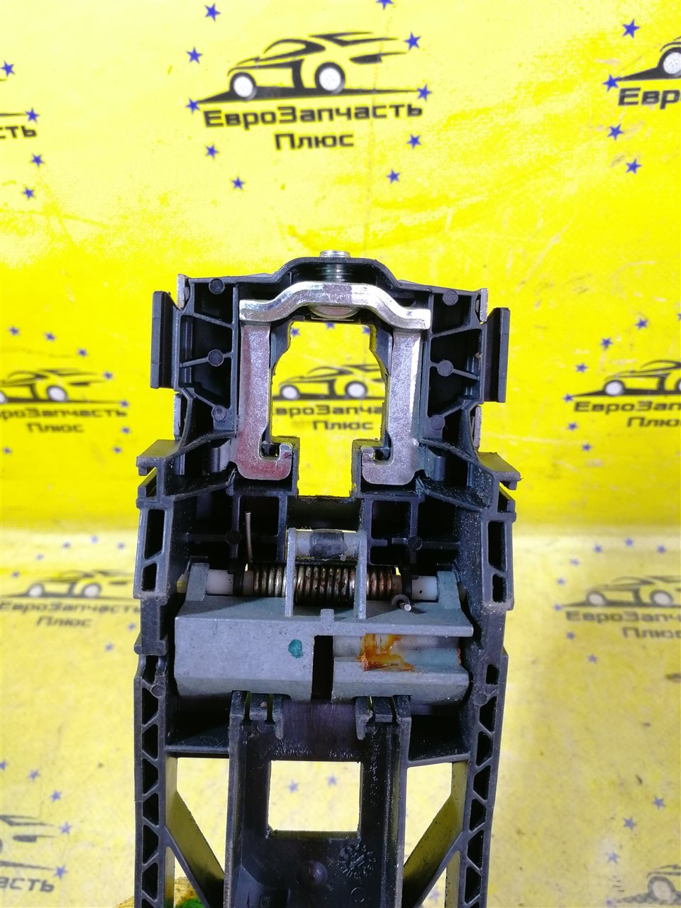 Кронштейн ручки двери Skoda Fabia 2 5J