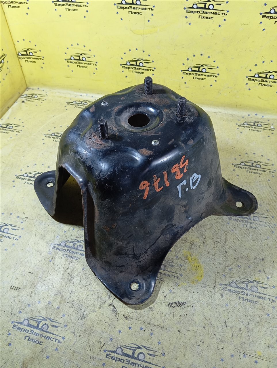 Крепление запасного колеса Suzuki Grand Vitara 2 JT 8396165J00000 контрактная