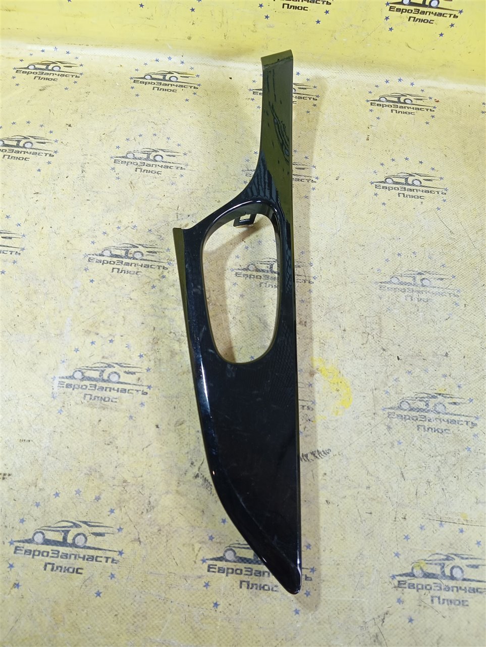 Запчасть накладка двери салона декоративная задняя правая Nissan Qashqai J11 80682-HV51A контрактная Накладка двери салона декоративная задняя правая Nissan Qashqai J11 80682-HV51A контрактная