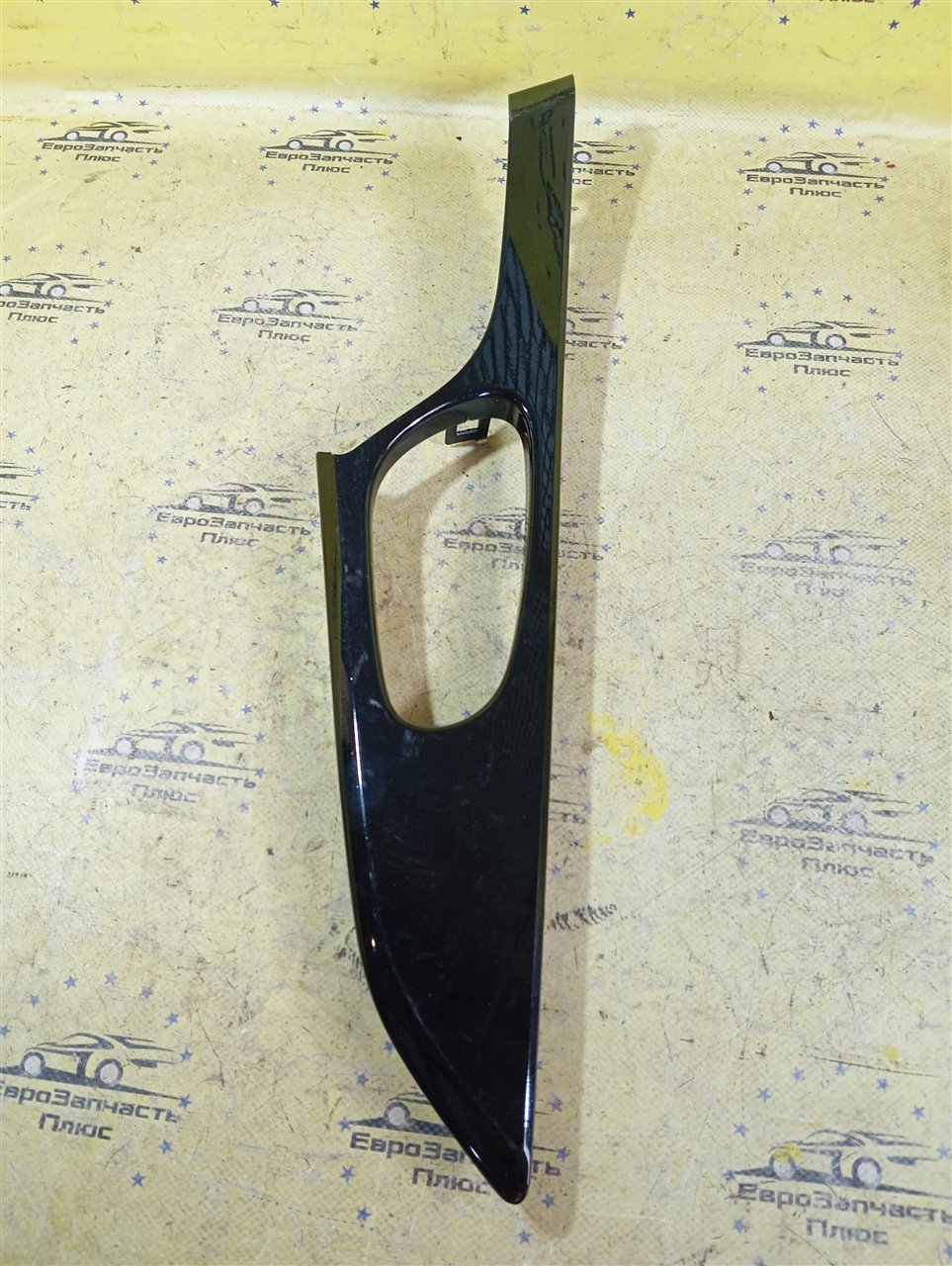 Накладка двери салона декоративная задняя правая Qashqai J11 Накладка двери салона декоративная задняя правая Qashqai J11