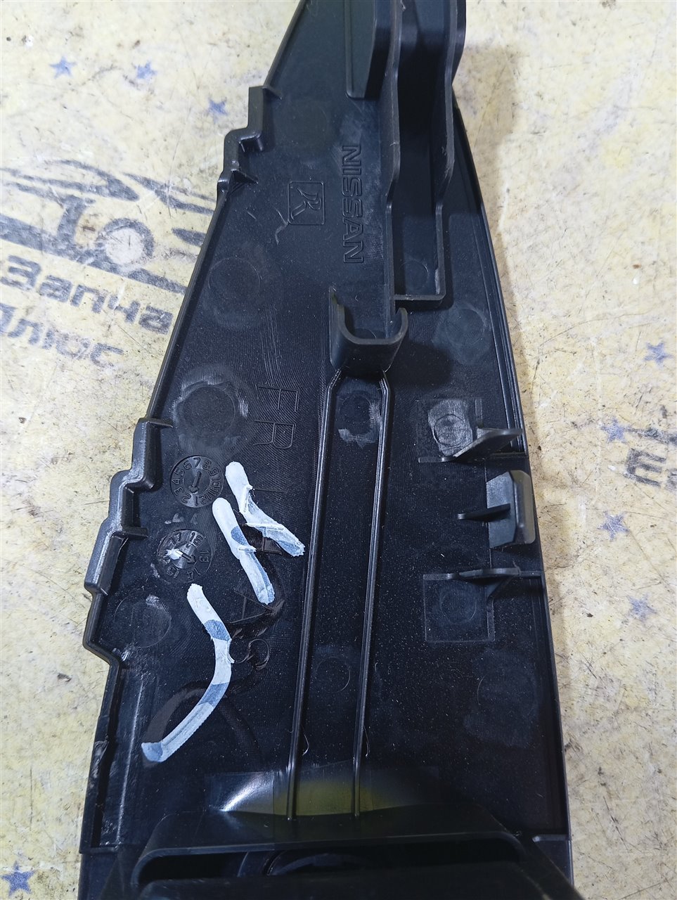 Кнопка стеклоподъемника задняя правая Nissan Qashqai J11