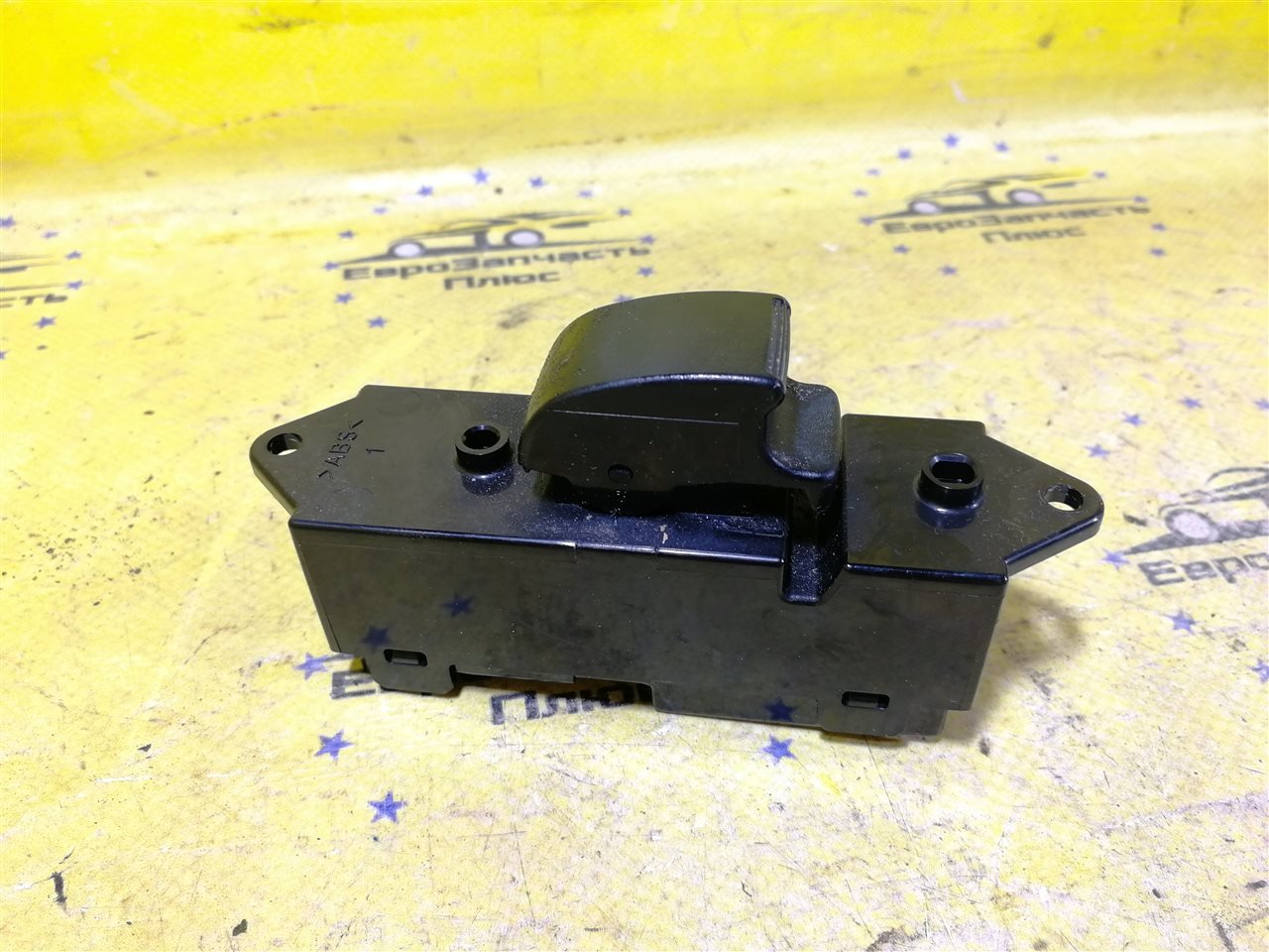 Кнопка стеклоподъемника Lancer 10