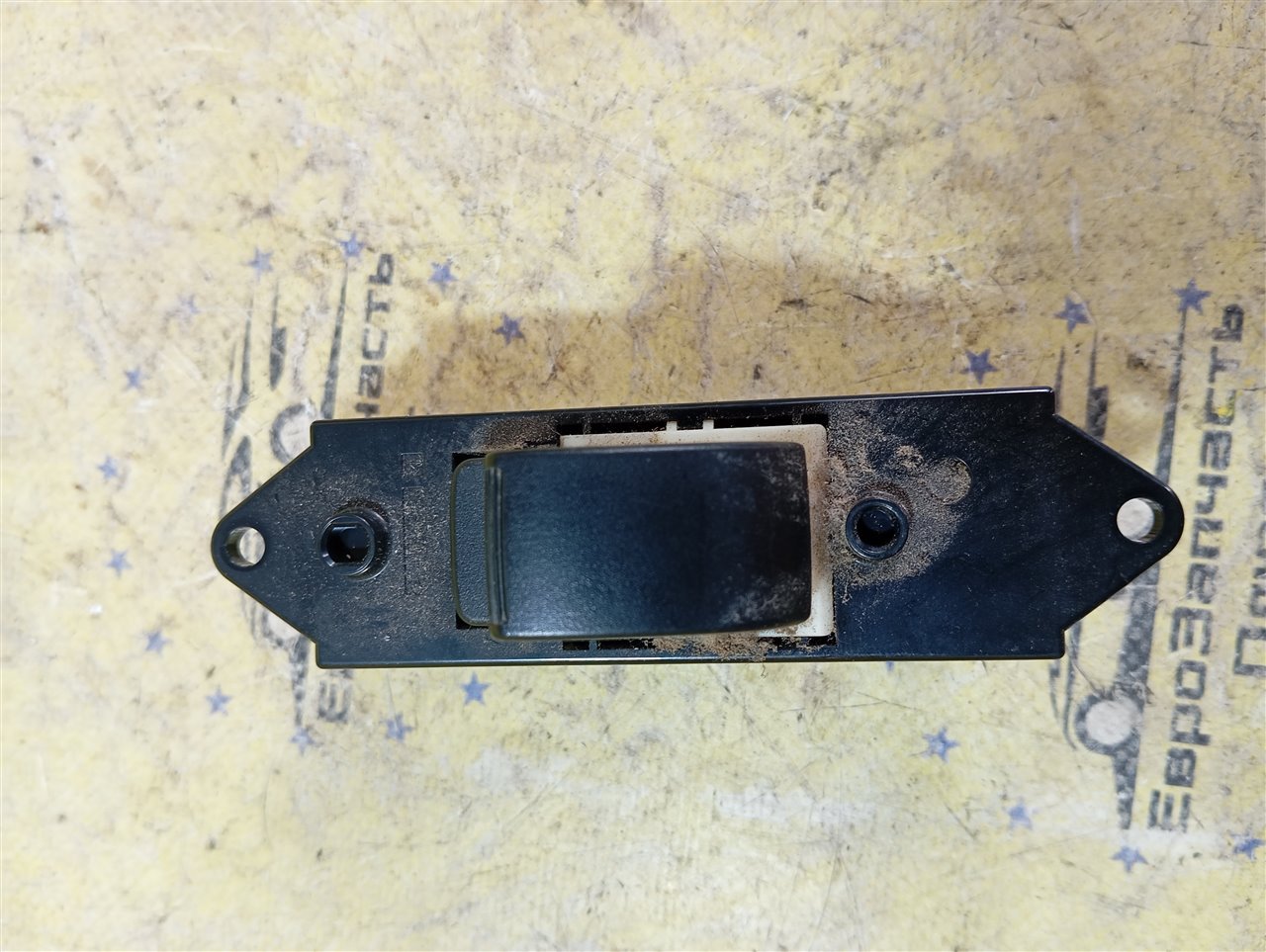 Кнопка стеклоподъемника Mitsubishi ASX GA MR587944 контрактная