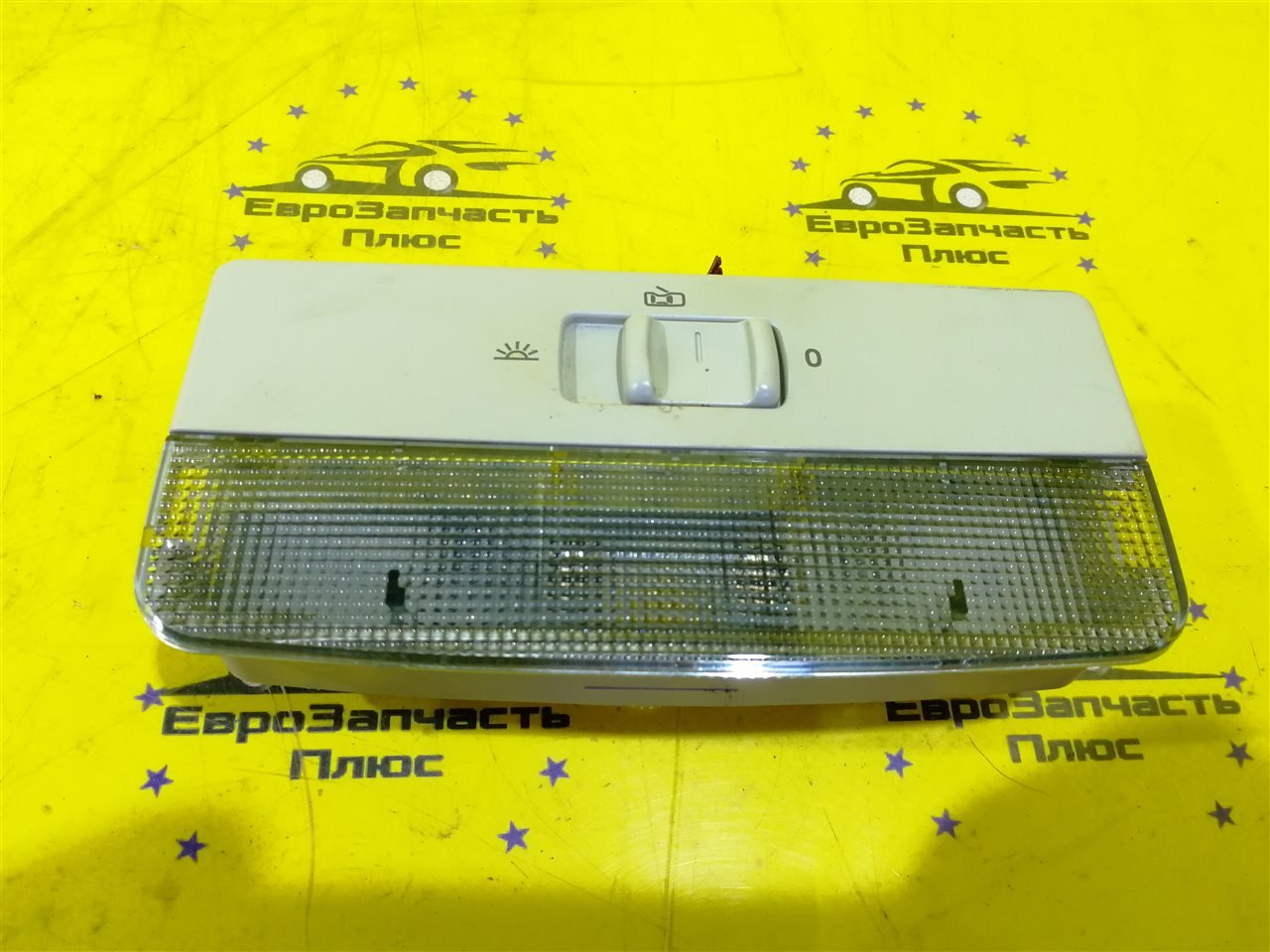 Плафон дефект Skoda Octavia A5 1Z 6L0947105B контрактная