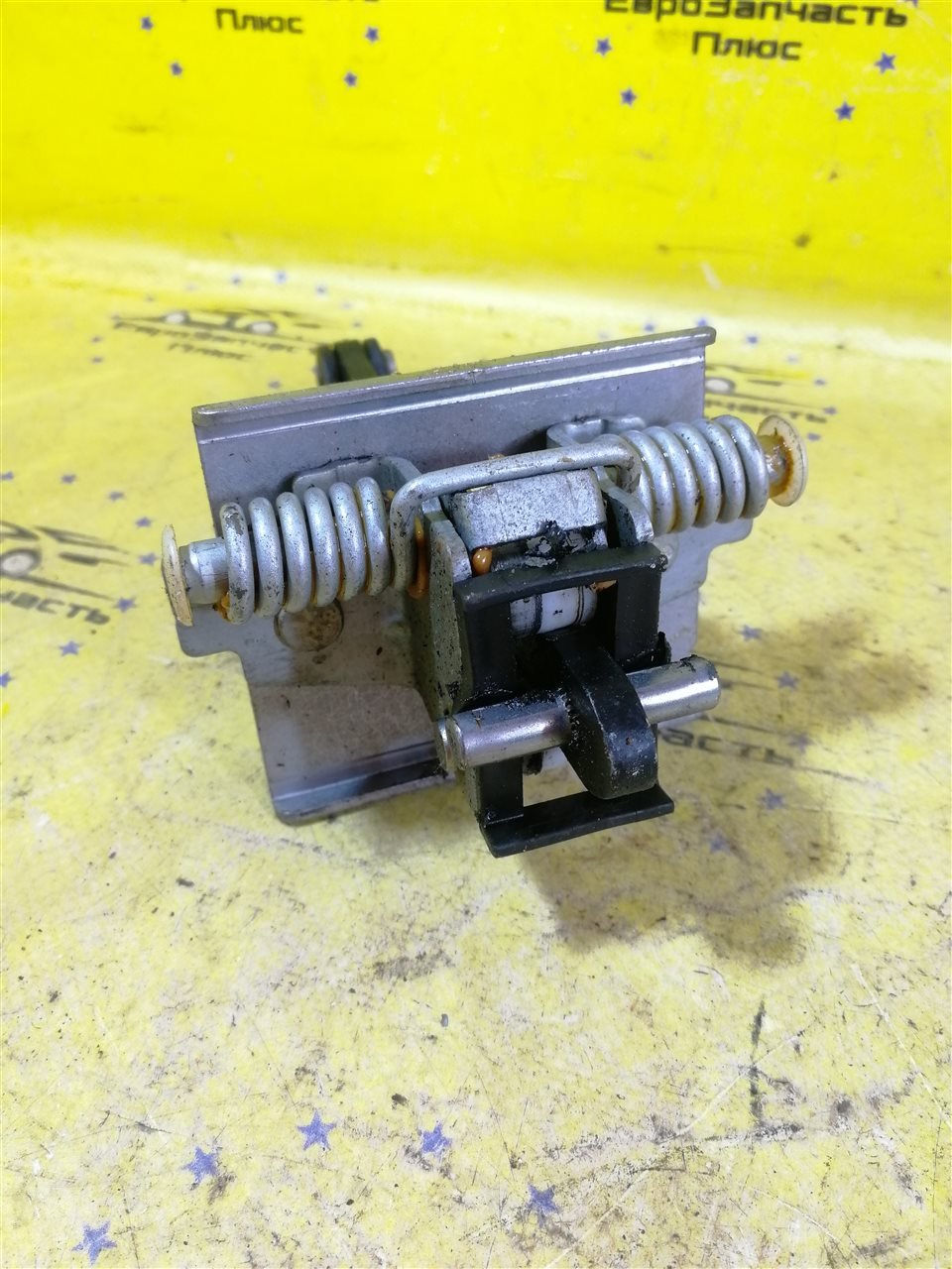 Ограничитель двери передний правый Peugeot 3008