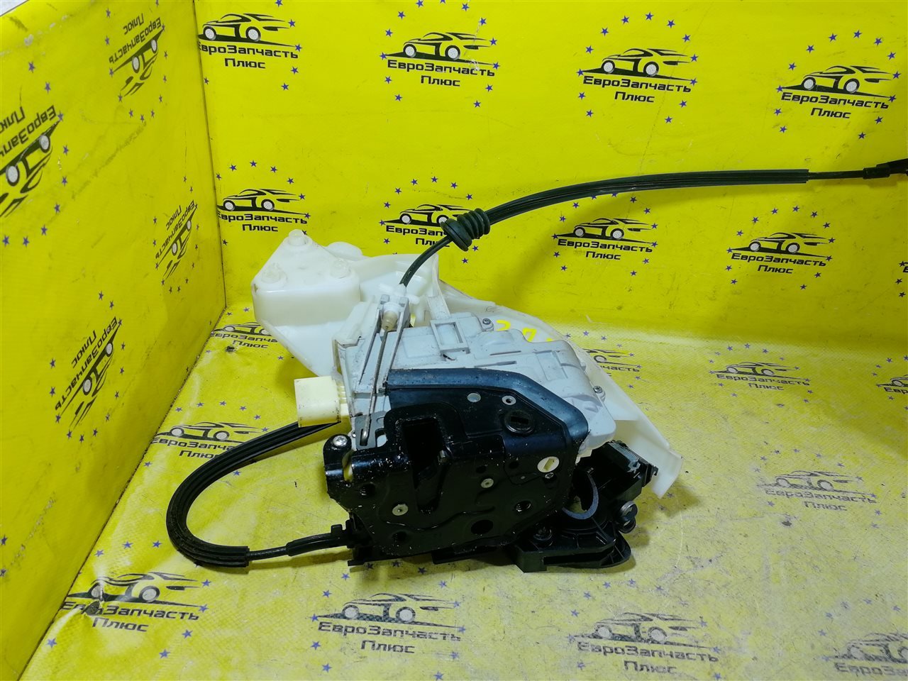 Запчасть замок двери задний правый Volkswagen Passat B6 3C4839016A контрактная Замок двери задний правый Volkswagen Passat B6 3C4839016A контрактная