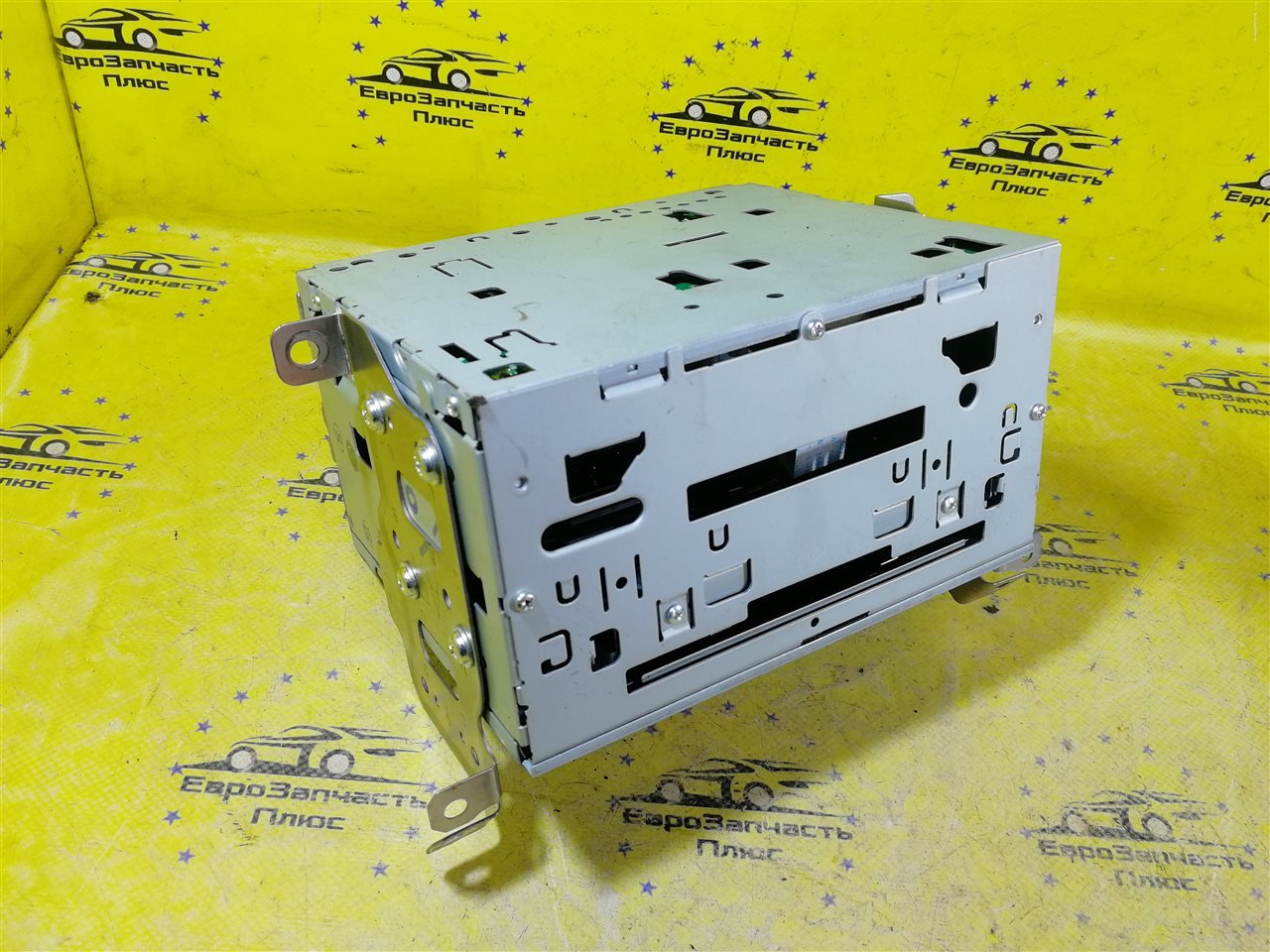 Запчасть магнитола штатная Mitsubishi Lancer 10 8701A352 контрактная Магнитола штатная Mitsubishi Lancer 10 8701A352 контрактная