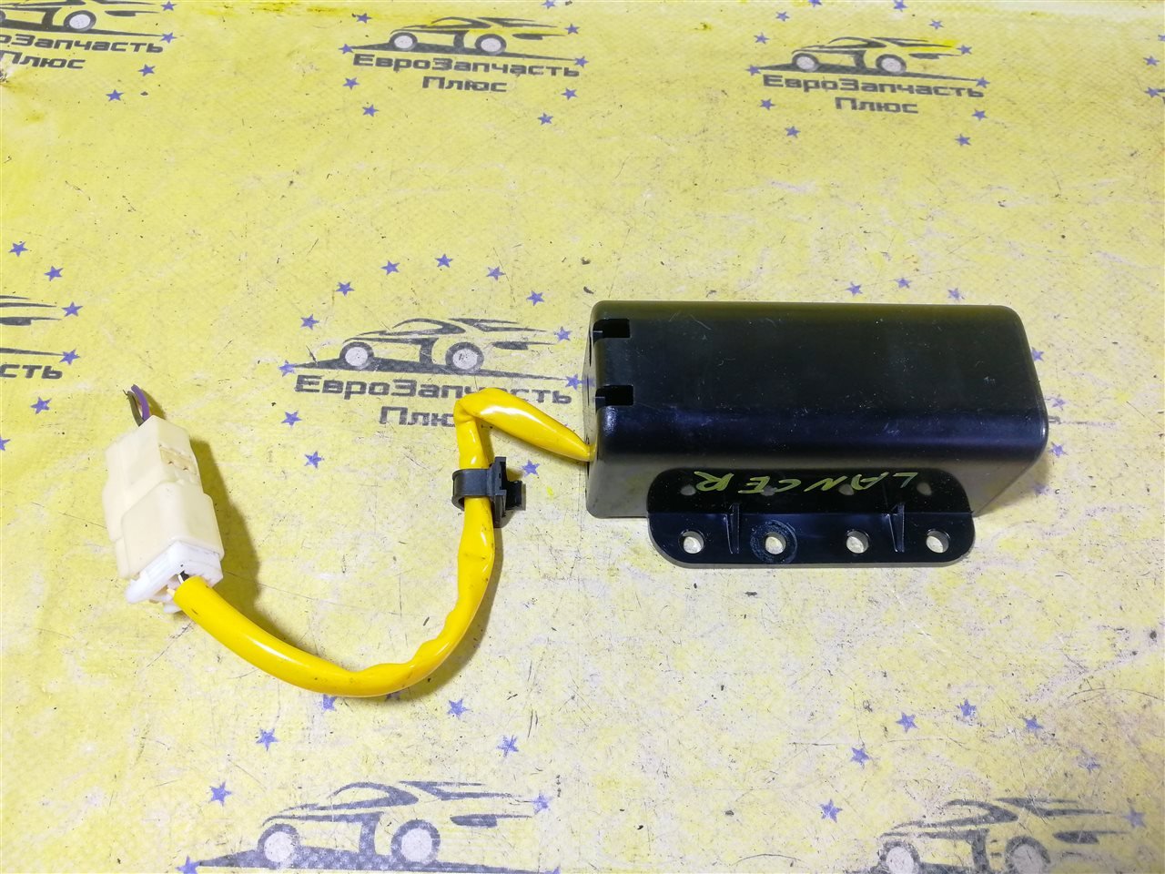 Выключатель подушки безопасности Mitsubishi Lancer 10