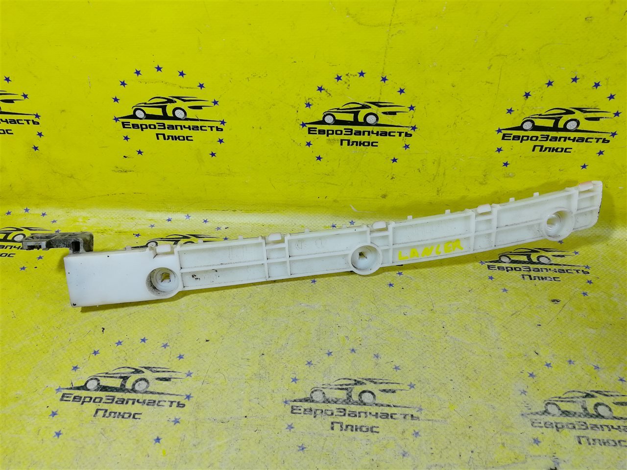 Запчасть кронштейн бампера задний левый Mitsubishi Lancer 10 6410B013 контрактная Кронштейн бампера задний левый Mitsubishi Lancer 10 6410B013 контрактная