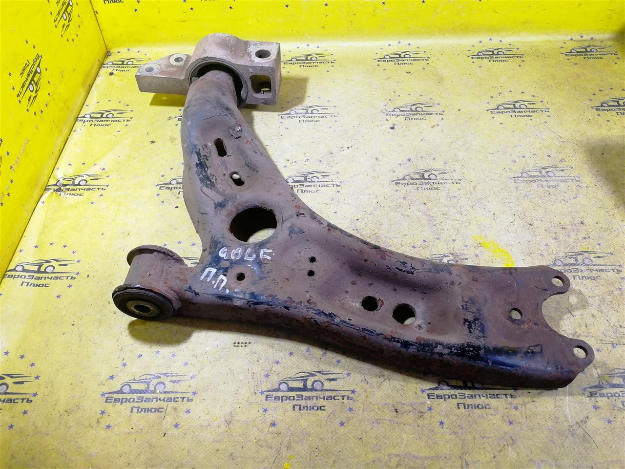 Рычаг подвески передний левый Volkswagen Golf 6 MK6 1K0407151BC контрактная